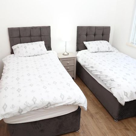 Cosy 3-Bed Bungalow Nec Airport Close To Amenities Birmingham Exterior foto