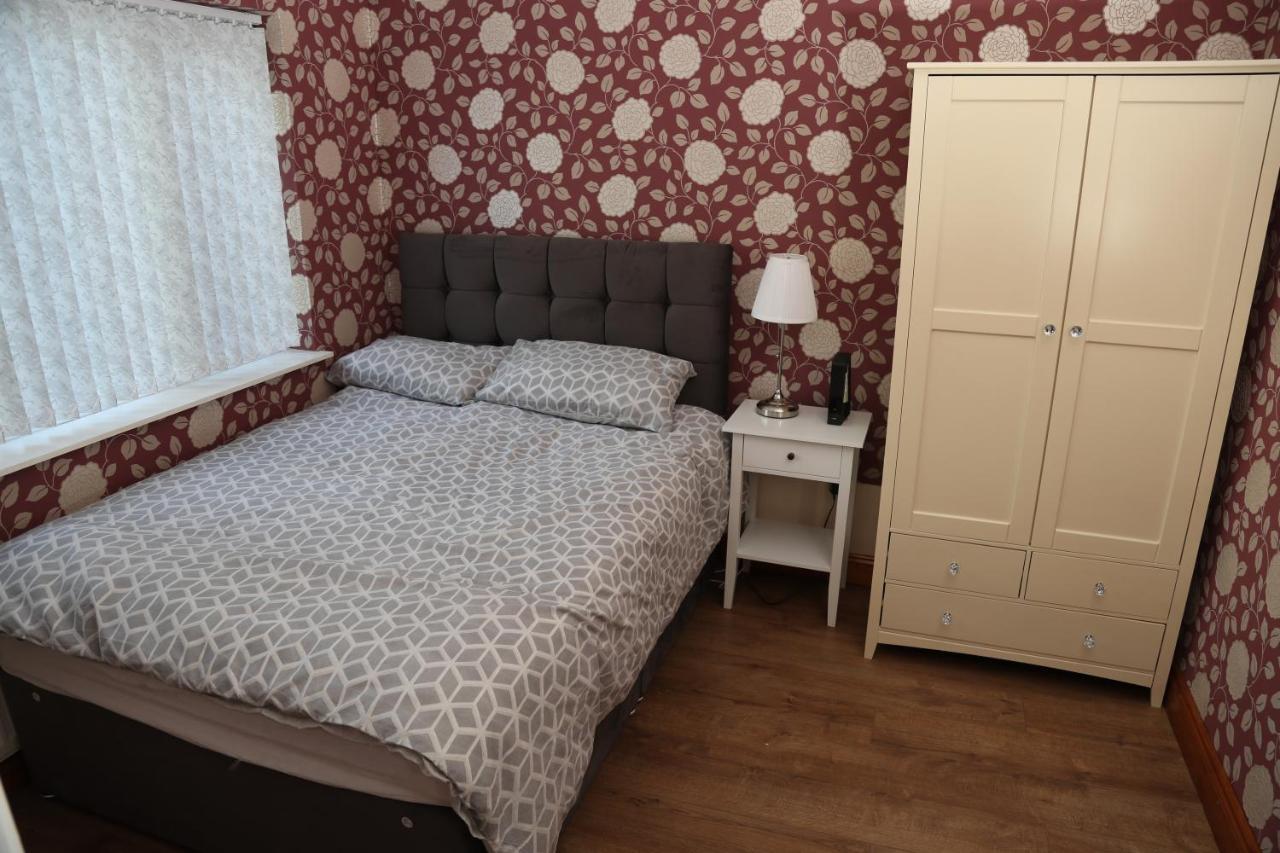 Cosy 3-Bed Bungalow Nec Airport Close To Amenities Birmingham Exterior foto
